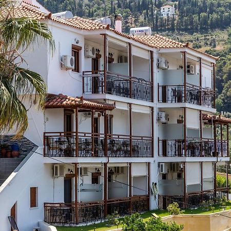 Aegeon Hotel Skopelos Town Exterior photo