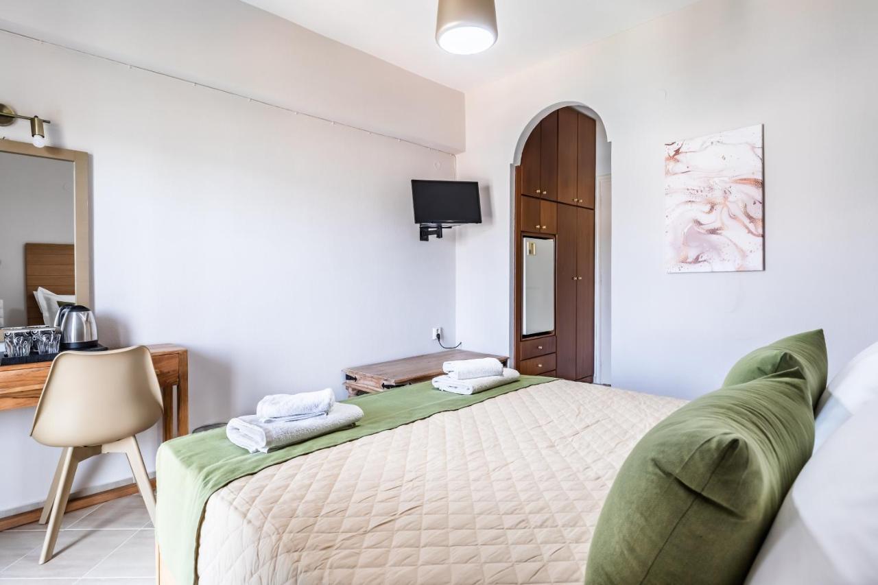 Aegeon Hotel Skopelos Town Exterior photo