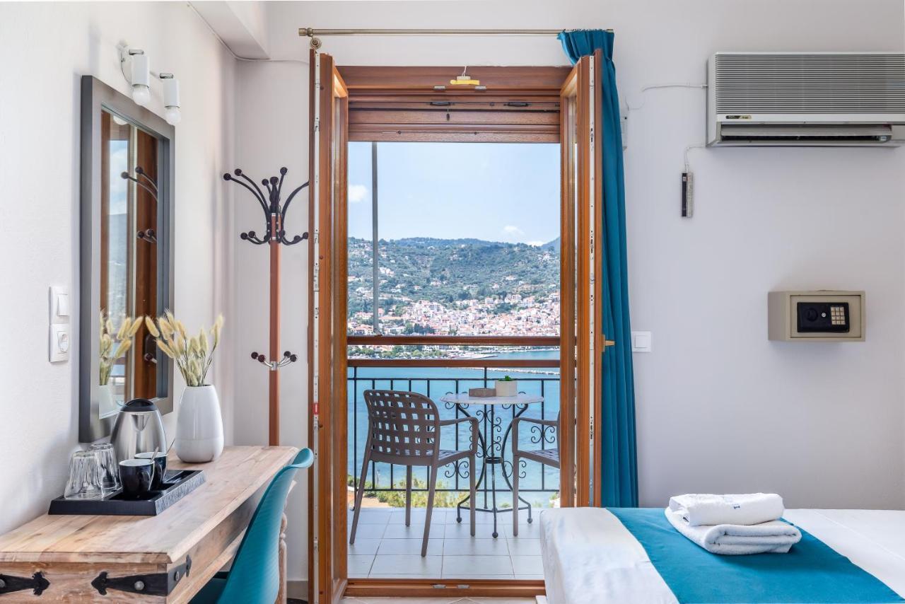 Aegeon Hotel Skopelos Town Exterior photo